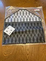 Thirty One Hang-It-Up Pocket - Charcoal Links