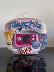 Miuchiz Bratz Babyz Adventurez Class Virtual World Digital Handheld Yasmin Rare