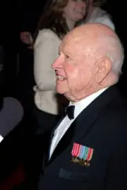 Mickey Rooney at Billboard Presents: Children Uniting Nations Osca- Old Photo
