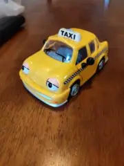 Chevron Cars Tyler Taxi #6 Yellow Taxi Cab vintage 1997