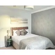 Contemporary Urban Retreat In Central Reading