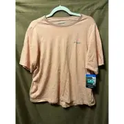 NWT Columbia Woman’s Cades Cape Tee Size Medium Tropical Design