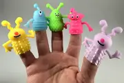 (Set of 5) FINGER MONSTER Puppets Uglies Jiggler Stretchy Rubber Hand Alien