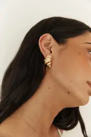 18K Gold Plated Find Your Shell Earrings