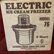 Richmond Cedar Works 1/2 Gal Ice Cream Maker Mini Yum Yum Machine Model 76