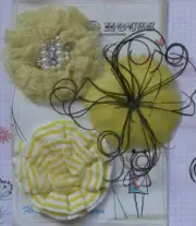 YELLOW Feather & WHITE Fabric Lace 3 Flower Pk - Fascinator 60-75mm Manor House