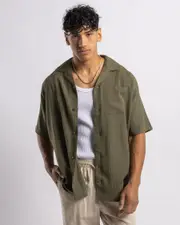 [St. Goliath] St. Goliath Men's Whitley Short Sleeve Shirt in Khaki Green Size Medium M Khaki Green