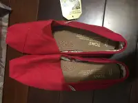 在飛比找Yahoo!奇摩拍賣優惠-Toms男鞋43號us9.5號紅色