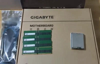 Gigabyte MW83-RP0 LGA4677 + Intel Xeon w5-3425 3.2Ghz + 4x 32GB DDR5 4800MHZ RAM