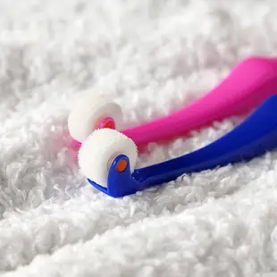 【KURUN】日本牙齒專家 直立滾輪牙刷 成人專用