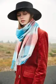 Merinosnug Australian-Made Checked Merino Wool Woven Scarf – 100% Premium Wool, Red Blue
