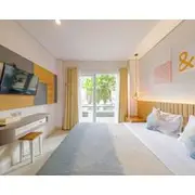 Hola Seminyak