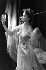 VIVIEN LEIGH AS BLANCHE 8X10 Glossy Photo