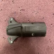 Hopkins trailer plug adaptor ~ Center pin E-brake