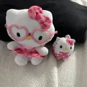 hello kitty plush And Small Key Chain.