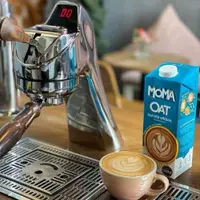 在飛比找PChome24h購物優惠-MOMA咖啡師燕麥奶 1000ml/瓶/6入組