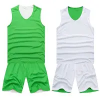 在飛比找Yahoo!奇摩拍賣優惠-一套370 雙面球衣球褲 綠白 籃球衣 籃球褲 籃球裝 籃球