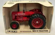 1988 ERTL Mc CORMICK Die Cast Metal 1/16 Scale WD-9 Tractor New in Box