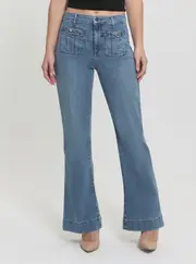 GUESS Women's High-Rise Relaxed Flare Jeans in Medium Wash Size: 30, Spandex