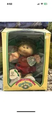 Cabbage patch Doll Kid hm 14 red romper Box has Lots Of Damage NIB