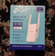 TP-Link AC1200 Dual Band Mesh Wi-Fi Extender - Brand New Still in Plastic