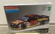 1991 Monogram 1:24 Havoline Ford Thunderbird Model Kit 2430 Davey Allison