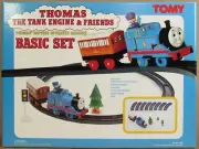 TOMY 1353 - Thomas the Tank Engine & Friends "Basic Set" 1995 NIB