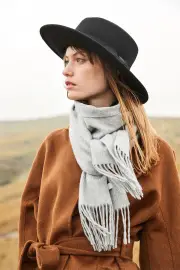 MerinoSnug Merino Wool Scarf Australia – Solid Woven, 90% Merino, 10 % Alpaca, Quartz