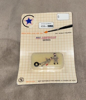 Mini Metal All American #494-0055 HO-Scale 2 Station Attendants Hand Painted