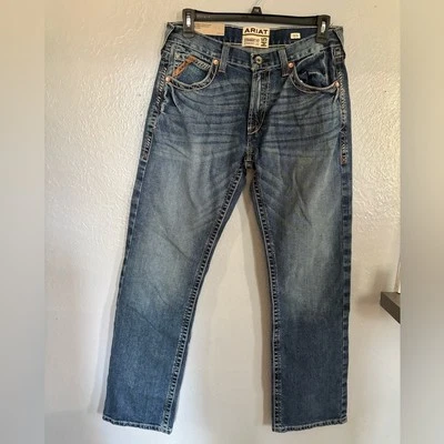 Ariat jeans. M-Series. Fargo wash 33x34. Straight Fit Straight leg. 5 pockets.