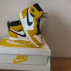 Air Jordan 1 Retro High OG Mens US Size 8.5