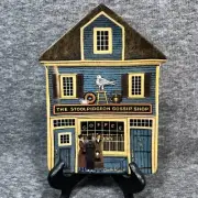 Charles Wysocki's Plate #6 Stoolpigeon Gossip Shop In Folktown Collection 1996