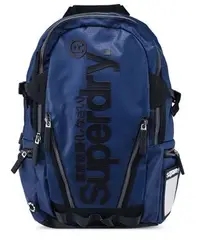 在飛比找Yahoo!奇摩拍賣優惠-【全新真品 現貨】Superdry 極度乾燥 後背包 Sil