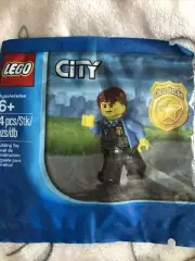 RETIRED lego city minifigures chase mccain polybag new