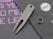 New Outdoor TC4 Titanium Keychain Pry Bar Pendant Crowbar Opener Mini Multi Tool