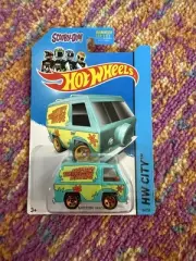 2014 Hot wheels - Mystery Machine Van From Scooby Doo HW City