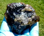 Libyan Desert Glass Meteorite Tektite impact specimen( 930 crt)Dark Black Gem A