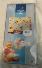 Disney Winnie The Pooh & Friends Wall Decals / Art Peel and Stick Brand New