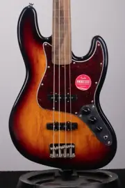 Squier Classic Vibe '60s Fretless Jazz Bass - 3-Tone Sunburst