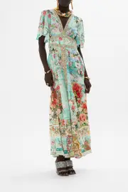 SHAPED WAISTBAND DRESS WITH FLUTTER SLEEVES THE JEWELLERY MUSEUM