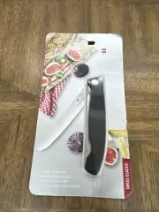 Victorinox Swiss Classic Foldable Paring Knife, Wavy Edge Black 4.3 in