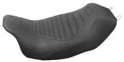 Mustang Tripper Tuck & Roll Solo Seat 76713 HARLEY-DAVIDSON FLHR Road King
