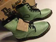 NEW Doc Dr Martens Made In England Vintage 1990s Boots Green W 7.5 M 5 NOS 90s