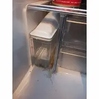 在飛比找蝦皮購物優惠-Panasonic 變頻冰箱 製冰用"儲水盒"