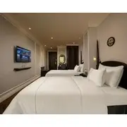 Canary Hotel