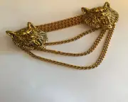 Wolf cloak clasp small size with chain in gold metal screw on style