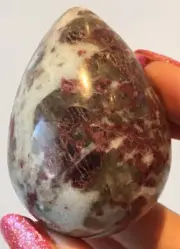 121g RUBY TOURMALINE / QUARTZ (RUBELLITE) CRYSTAL GEMSTONE EGG (5.6cm) 2.22”