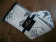 PENDLETON Gray & Ivory Sherpa Fleece REVERSIBLE Southwestern THROW Blanket NEW