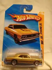 Hot Wheels 2010 New Models 44/44 '67 Chevelle SS 396 Gold
