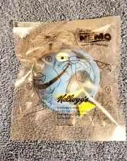 2002 Finding Nemo Kellogg's Cereal Disney / Pixar New Bath Toy - Dory